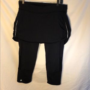 ATHLETA Skirt Leggings w/ mesh cut outs on knees